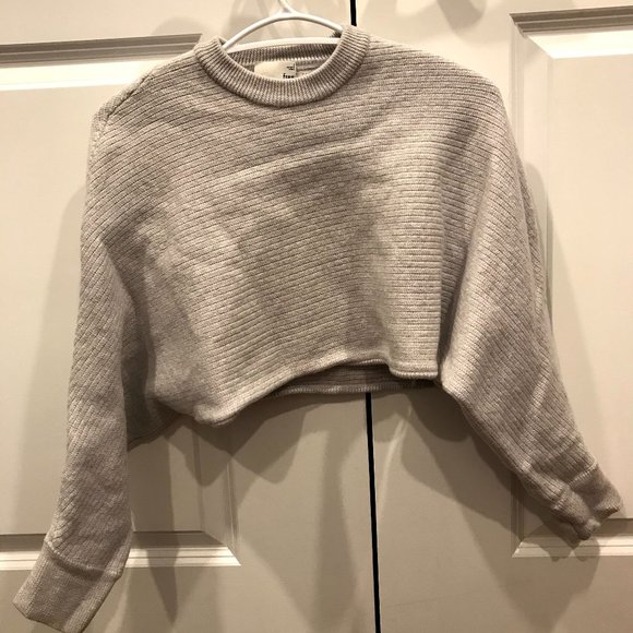 Aritzia Cropped Knit Sweater